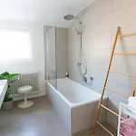 Seerose - W14, Zentral In Bahnhofsnaehe, Kueche, 3 Schlafzimmer * Ουλμ